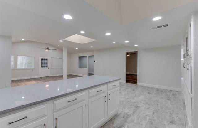 2905 Spring Brook Drive Gallery 3