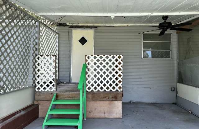 817 PARKS Street Gallery 3