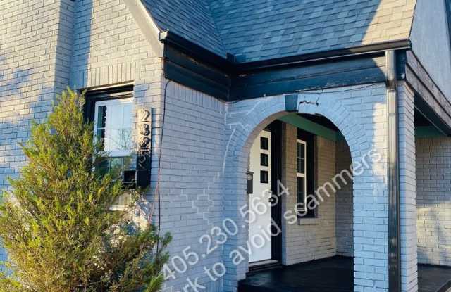 2 bed duplex near Plaza! - 2325 Northwest 21st Street, Oklahoma City, OK 73107