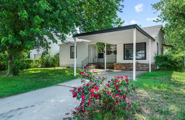 Charming 3 bed 1 Bath Home Near the Pasco District! photos photos