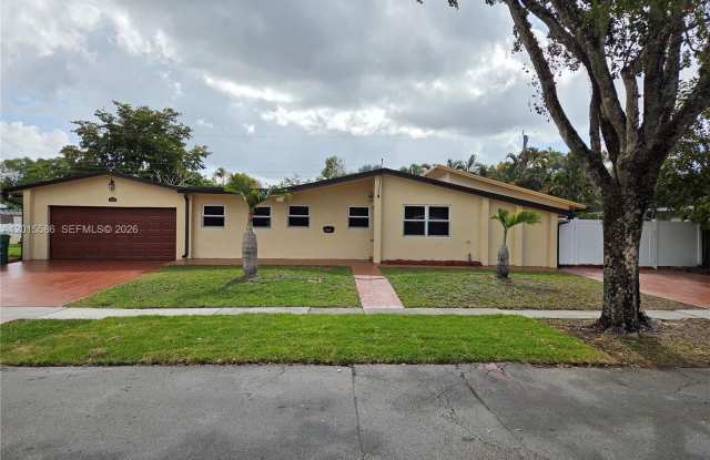 5006 SW 90th Way photos photos