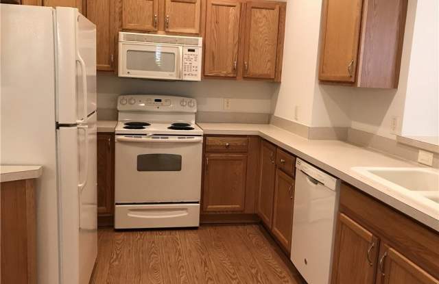 1626 W Spring Meadow Loop Gallery 2