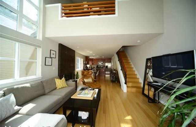537 Martin Luther King Way S #B Gallery 2