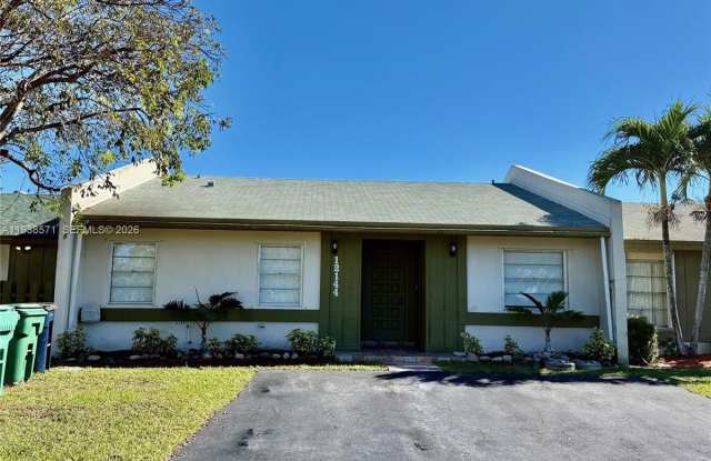 12144 SW 110th St Cir W photos photos