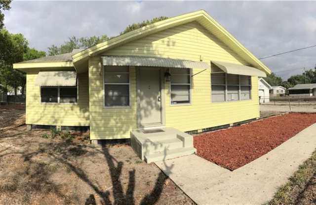 2110 FREDRICA DRIVE Gallery 2