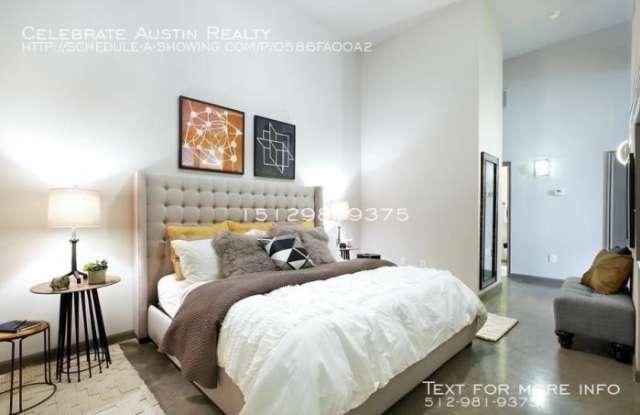 320 West Ave Gallery 4