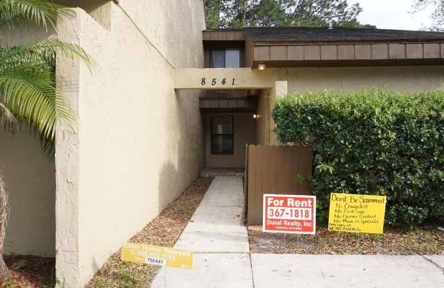 2/2 Townhome Near NAS Jax - 8541 Pineverde Lane, Jacksonville, FL 32244