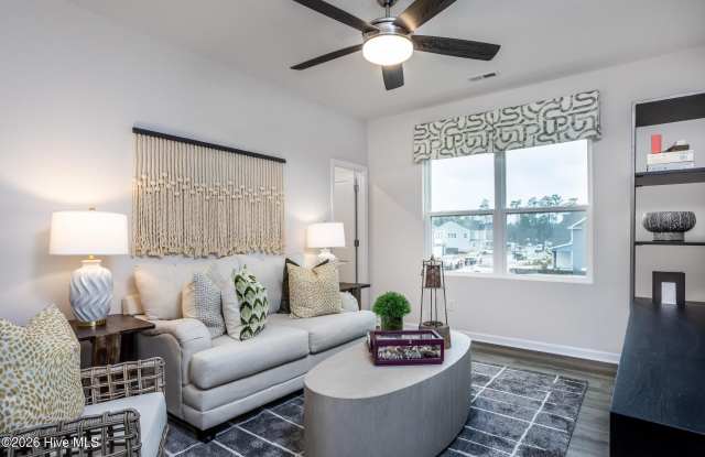 7137 Fisk Drive NE Gallery 4