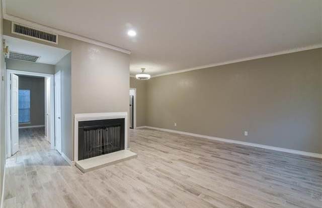 4345 Bellaire Dr S Apt 235S Gallery 4