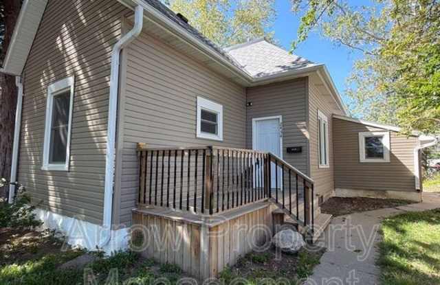 2434 W photos photos
