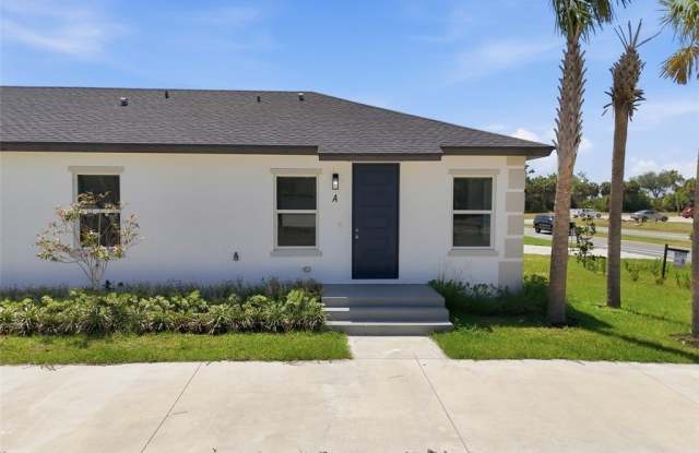 195 Rotonda Boulevard W Gallery 2