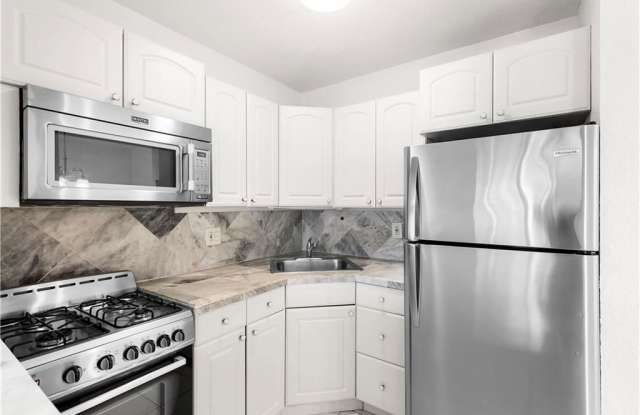 4056 West McNab Road photos photos