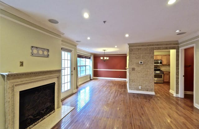 208 BLUE HERON DR - 208 Blue Heron Dr, Secaucus, NJ 07094