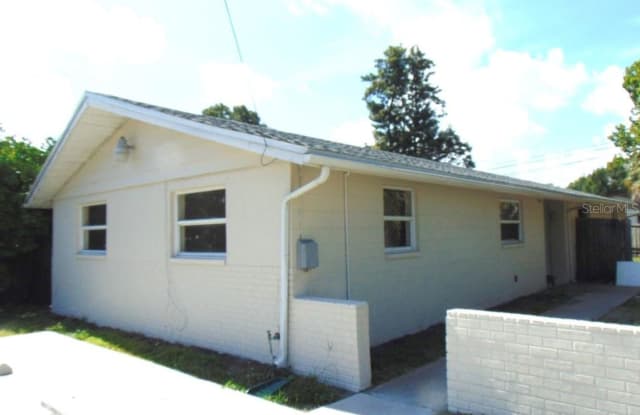 3636 137th Ave N, Unit B - 3636 137th Avenue North, Pinellas County, FL 33771