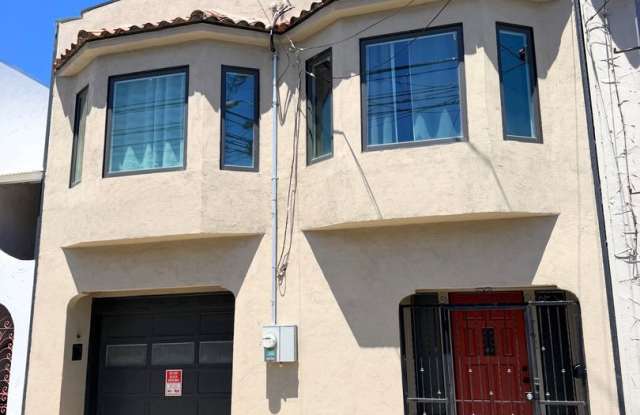 UPDATED LARGE BRIGHT 1250sf 2BR/1BA/1GR Crocker Home AVAILABLE NOW photos photos UPDATED LARGE BRIGHT 1250sf 2BR/1BA/1GR Crocker Home AVAILABLE NOW photos photos