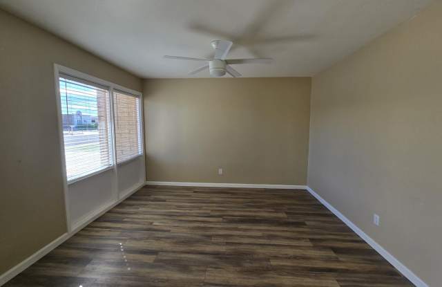 400 S PALADIN Circle Gallery 4