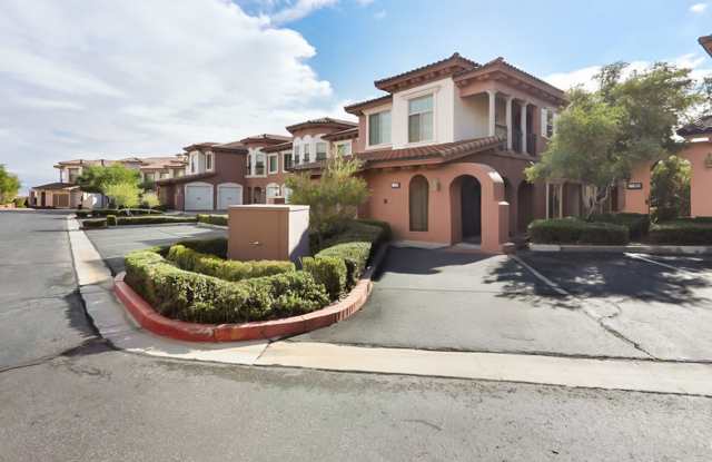 Lake Las Vegas 1st Floor Condo With Stunning Views And Garage - 13 Strada Bella Vista, Henderson, NV 89011