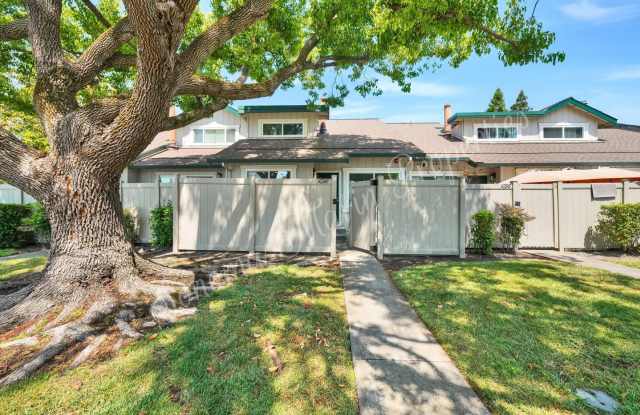 2 Bedroom 1.5 Bath 2 Car Garage Includes Water/Garbage photos photos