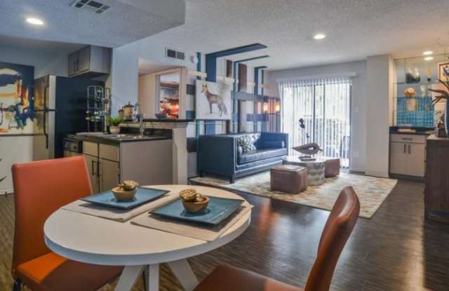 2346 Douglas St - 2346 Douglas Street, Austin, TX 78741