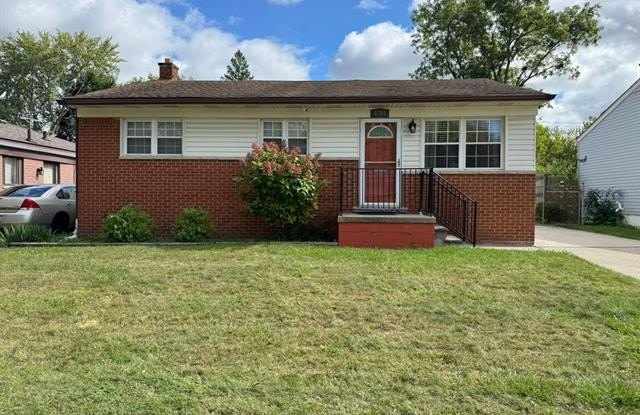 4761 GLENIS Street photos photos