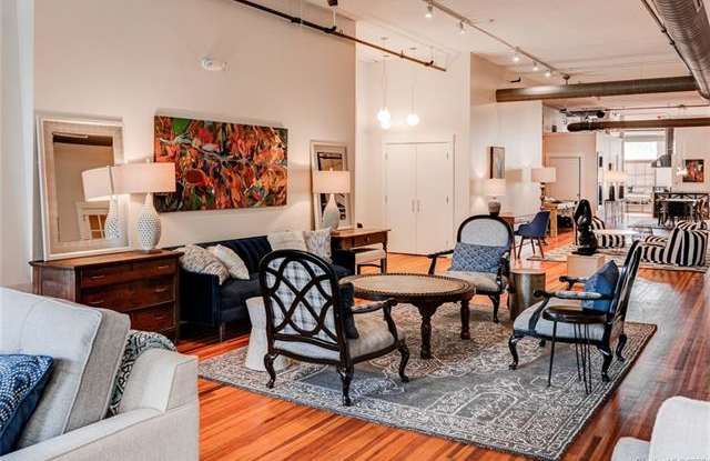 48 Biltmore Avenue Gallery 4