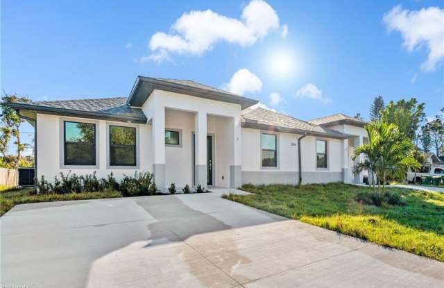 2064 55th Ter SW photos photos