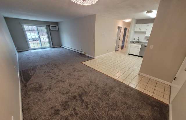 $2100 - 2 Bed / 1 Bath Condominium in Manchester with Heat and Hot Water Included! photos photos