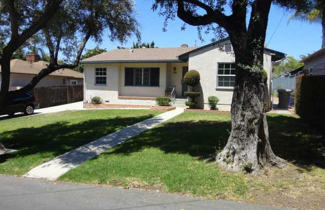 4980 RANDLETT DR Gallery 2