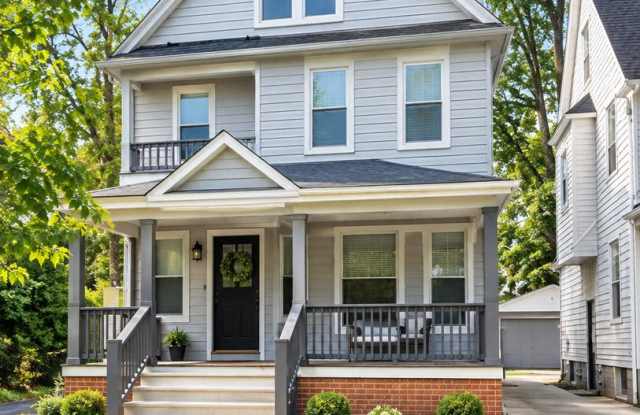 Available Now: Cozy 4-Bedroom Single-Family Home in a Prime Location photos photos Available Now: Cozy 4-Bedroom Single-Family Home in a Prime Location photos photos