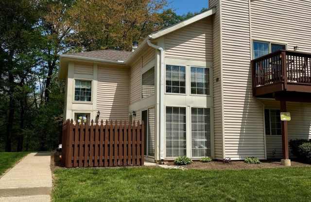 969 PATRICK PLACE photos photos