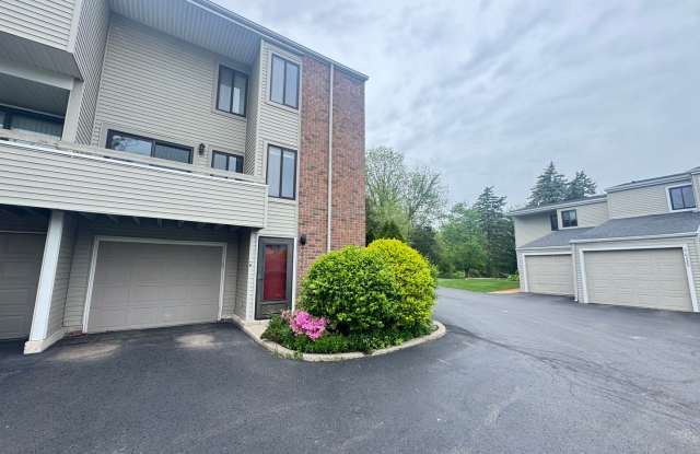 01811 - Acropolis 6225 - 6225 Acropolis Drive Southeast, Kent County, MI 49546