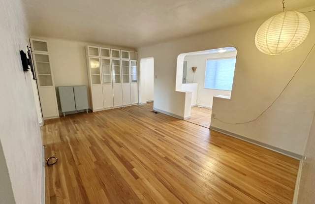 3112 Constitution Avenue Northeast Gallery 3