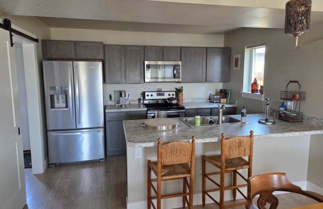 3 Bed 2.5 Bath Townhome | Peaceful Location | $2,800 Monthly photos photos