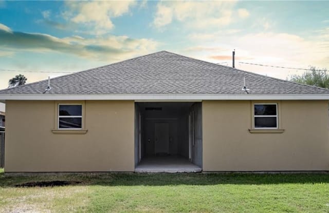 1320 Santa Elena Avenue - 1320 Santa Elena Avenue, San Carlos, TX 78542