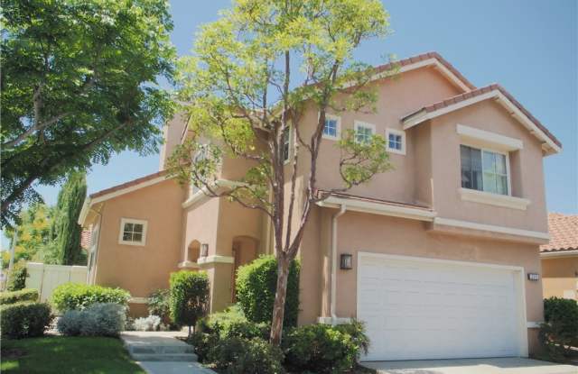13392 LUMMIS Court Gallery 2