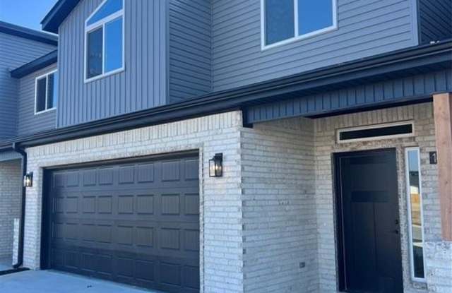 1881 Lapis  AVE - 1881 Lapis Avenue, Centerton, AR 72719