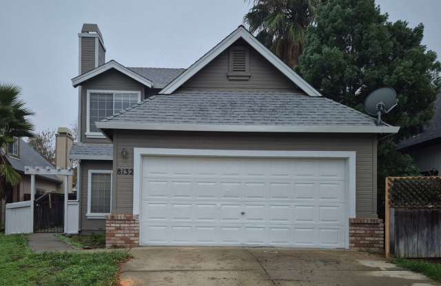 Adorable Spacious 3 Bdrm 3 Bath Home - 8132 Filifera Way, Antelope, CA 95843