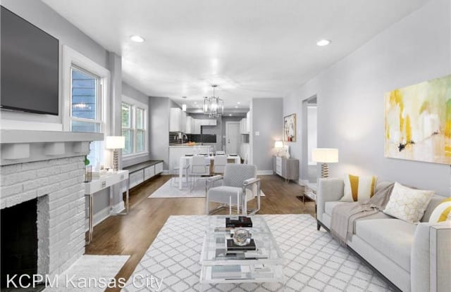 5601 Tracy Avenue - 5601 Tracy Avenue, Kansas City, MO 64110