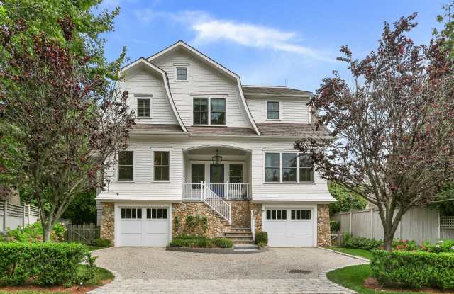 28 Norwalk Avenue - 28 Norwalk Avenue, Westport, CT 06880