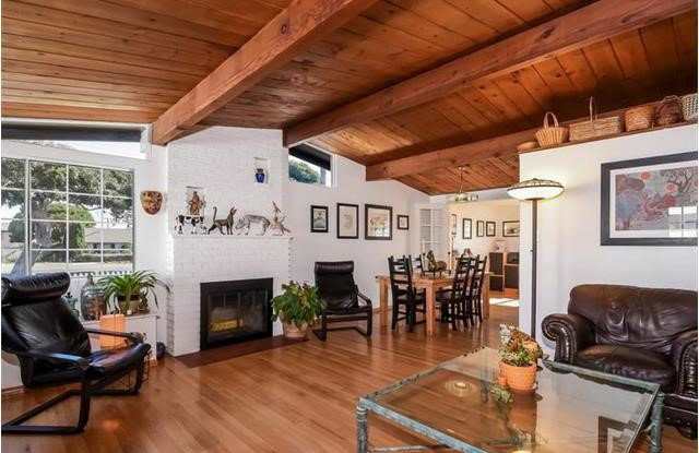 4628 Sepulveda Boulevard Gallery 4