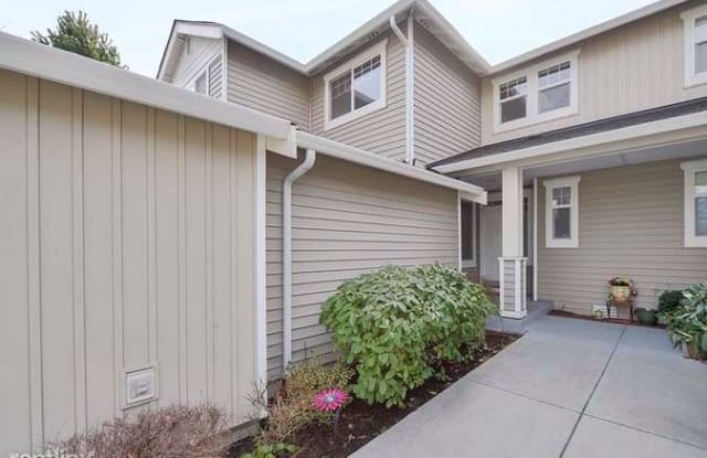 10921 SE 187th Ln - 10921 SE 187th Ln, Renton, WA 98055