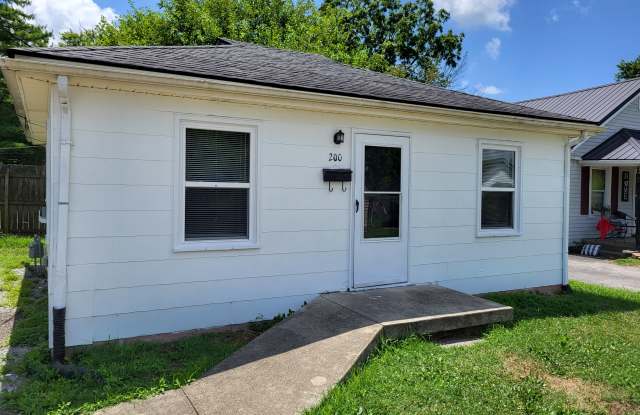 200 S Poplar St. - 200 South Poplar Street, Richmond, KY 40475