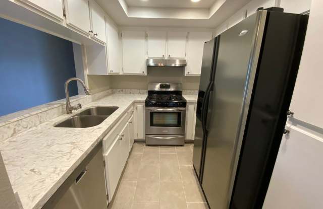 707 Brookstone #201 Gallery 3
