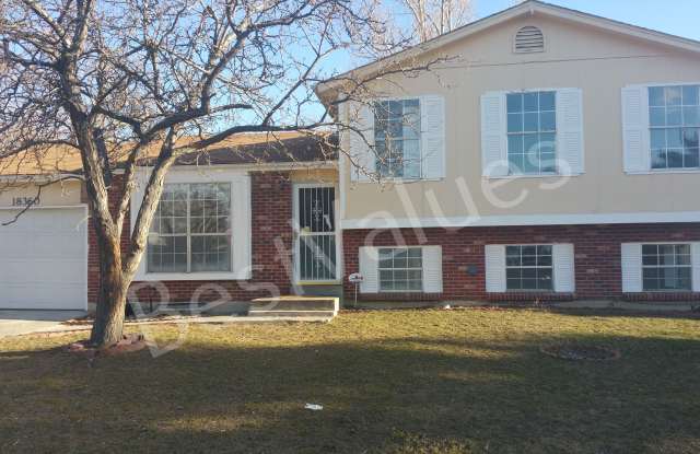 18360 E Iowa Dr - 18360 East Iowa Drive, Aurora, CO 80017