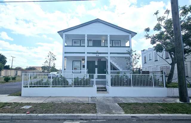 914 10th Street unit: B photos photos