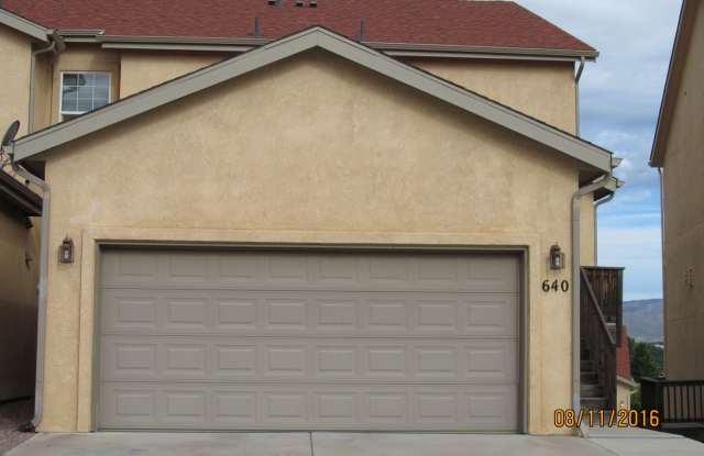 FEELS LIKE HOME! 2BD CONDO with MOUNTAIN VIEWS - Security Deposit Waiver Available - 640 Bosque Vista Point, Colorado Springs, CO 80916