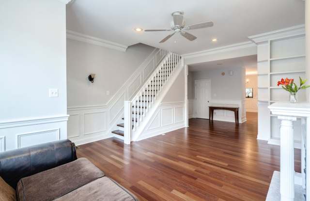 Charming Graduate Hospital Home photos photos