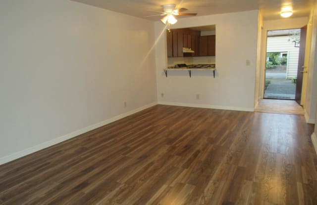 985 Lewis Avenue #7 photos photos