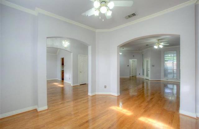 3843 Walden Way Gallery 3