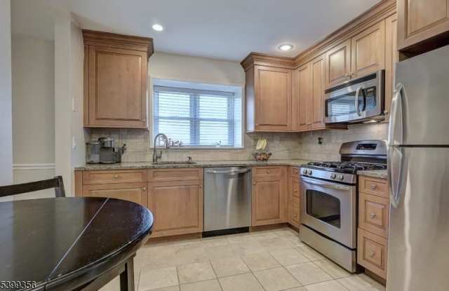 17 Heritage Dr - 17 Heritage Drive, Morris County, NJ 07928